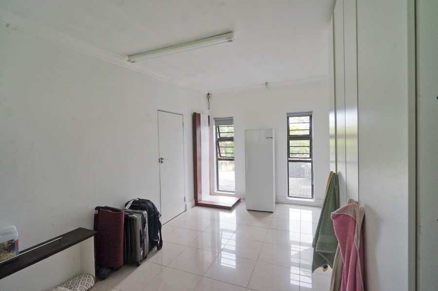 4 Bedroom Property for Sale in Beacon Bay Eastern Cape